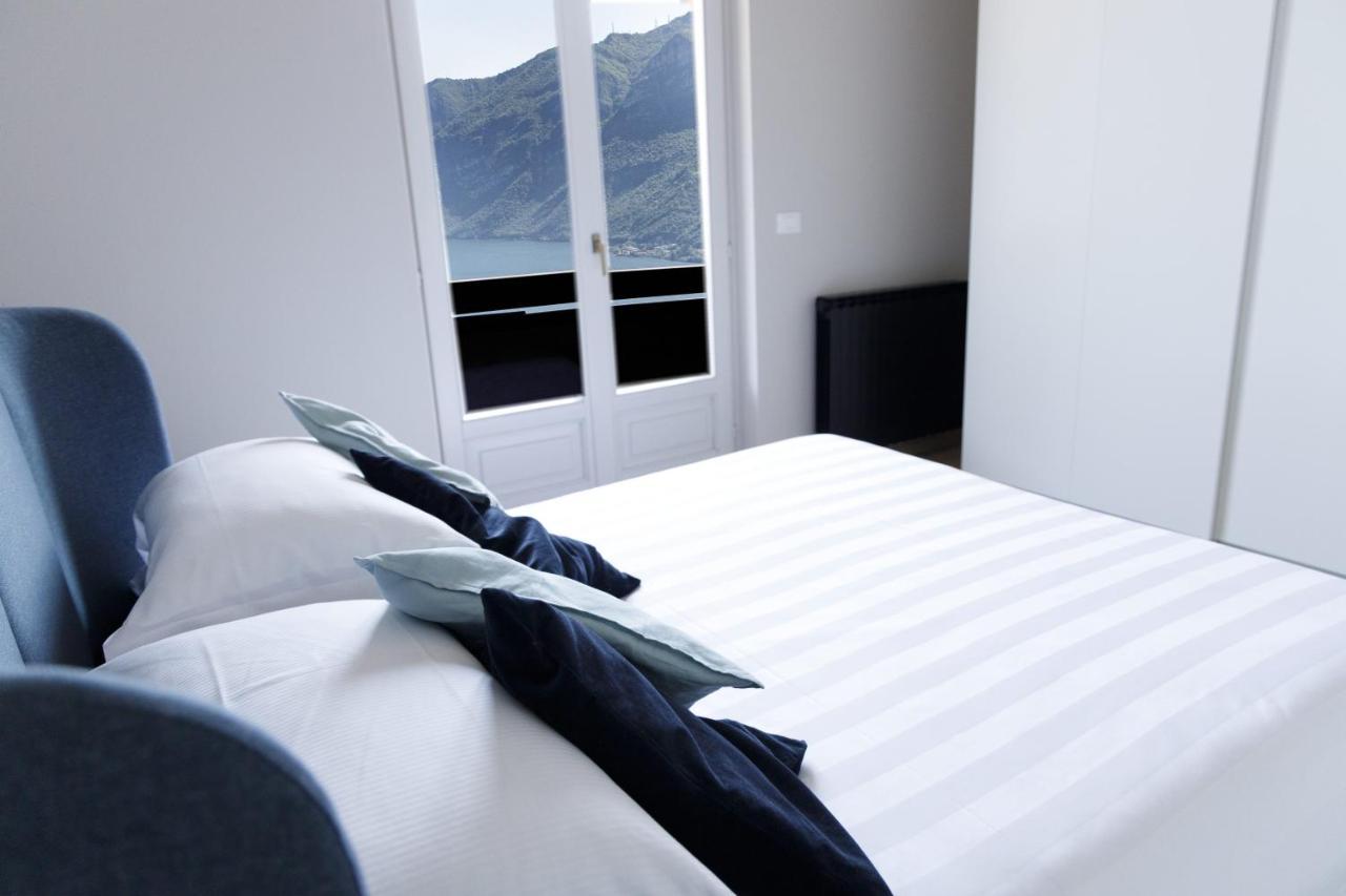 Hotel Miranda Riva di Solto Bagian luar foto